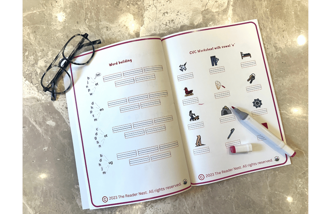 Phonics Level 1 Book 1 - Image 2